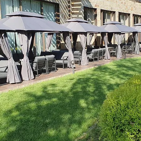 Terra Komplex D3 - Private - Golf, Skiing & Razlog